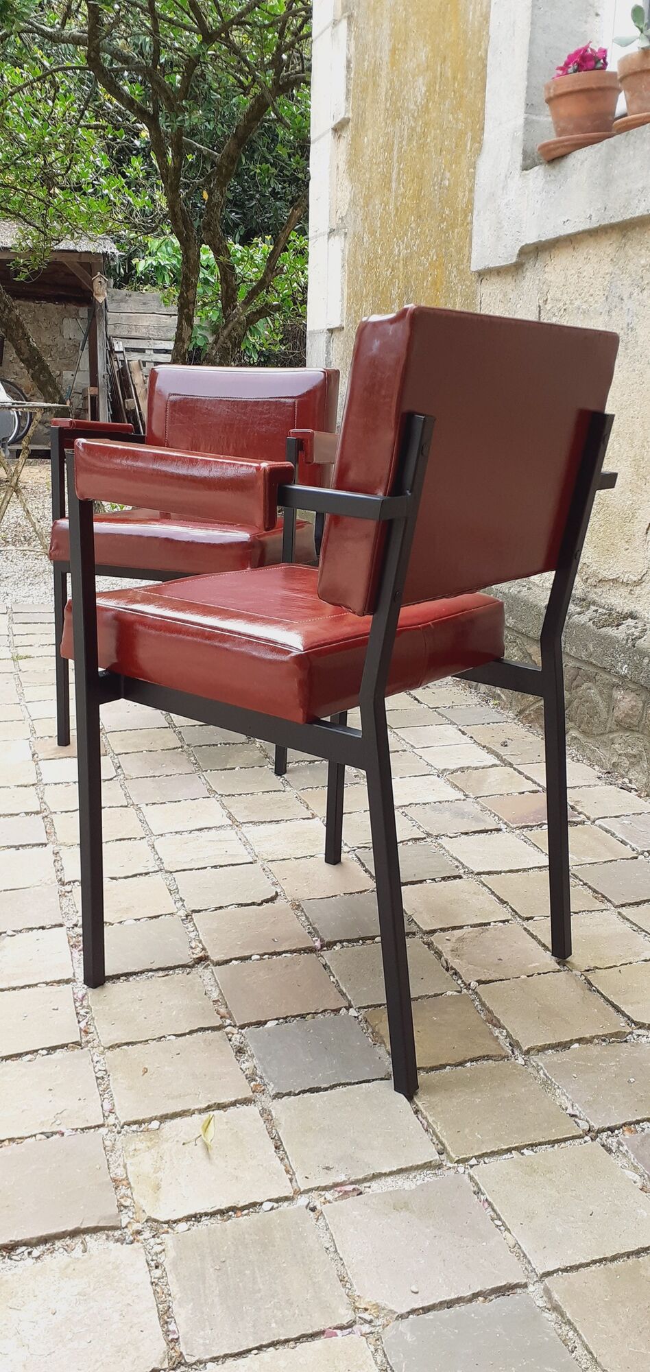 Pair of vintage armchairs year 60 imitation leather burgundy