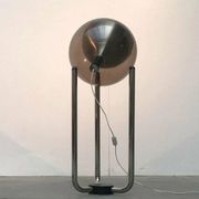 Lampe sur pied globe de l'ère spatiale suisse de milieu du siècle Type 56 de Temde, années 1960