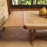 Art deco table
