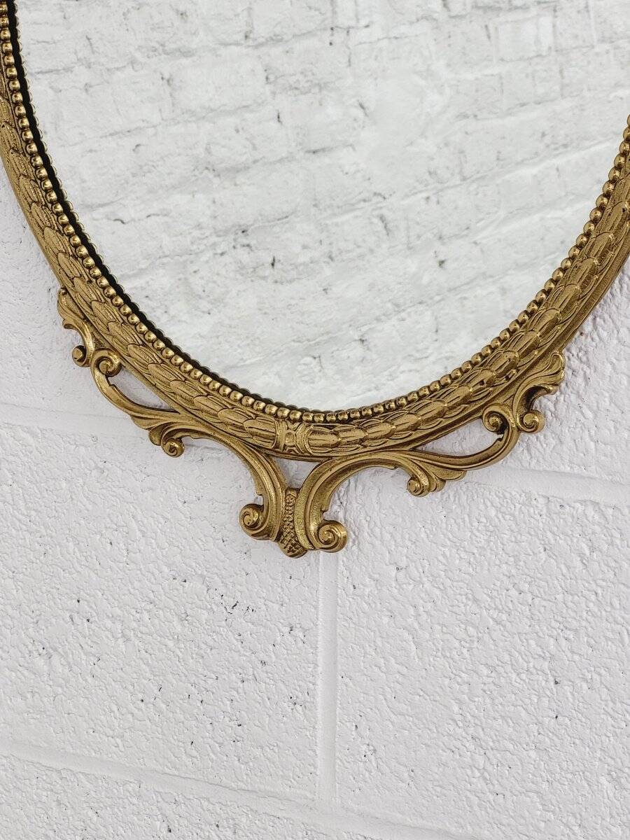 Miroir Médaillon Ovale en Laiton, Italie, 1950s