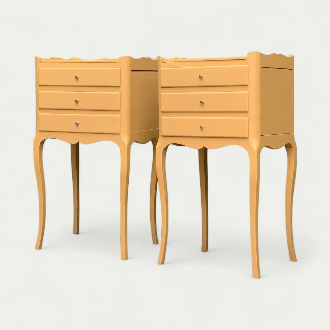 Pair of vintage Louis XV style bedside tables