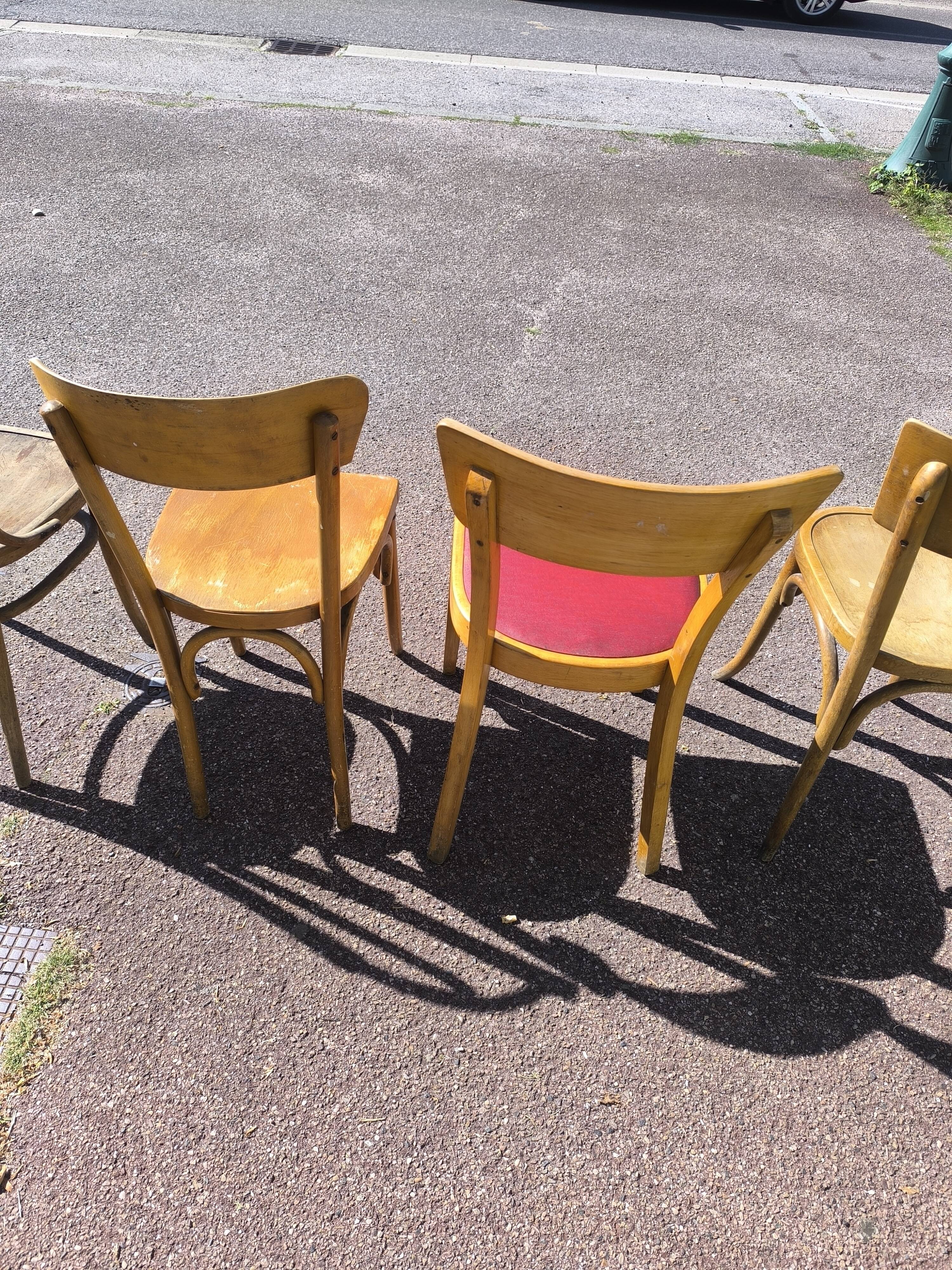 Lot de 6 chaises de bistrot dépareillées bois vintage