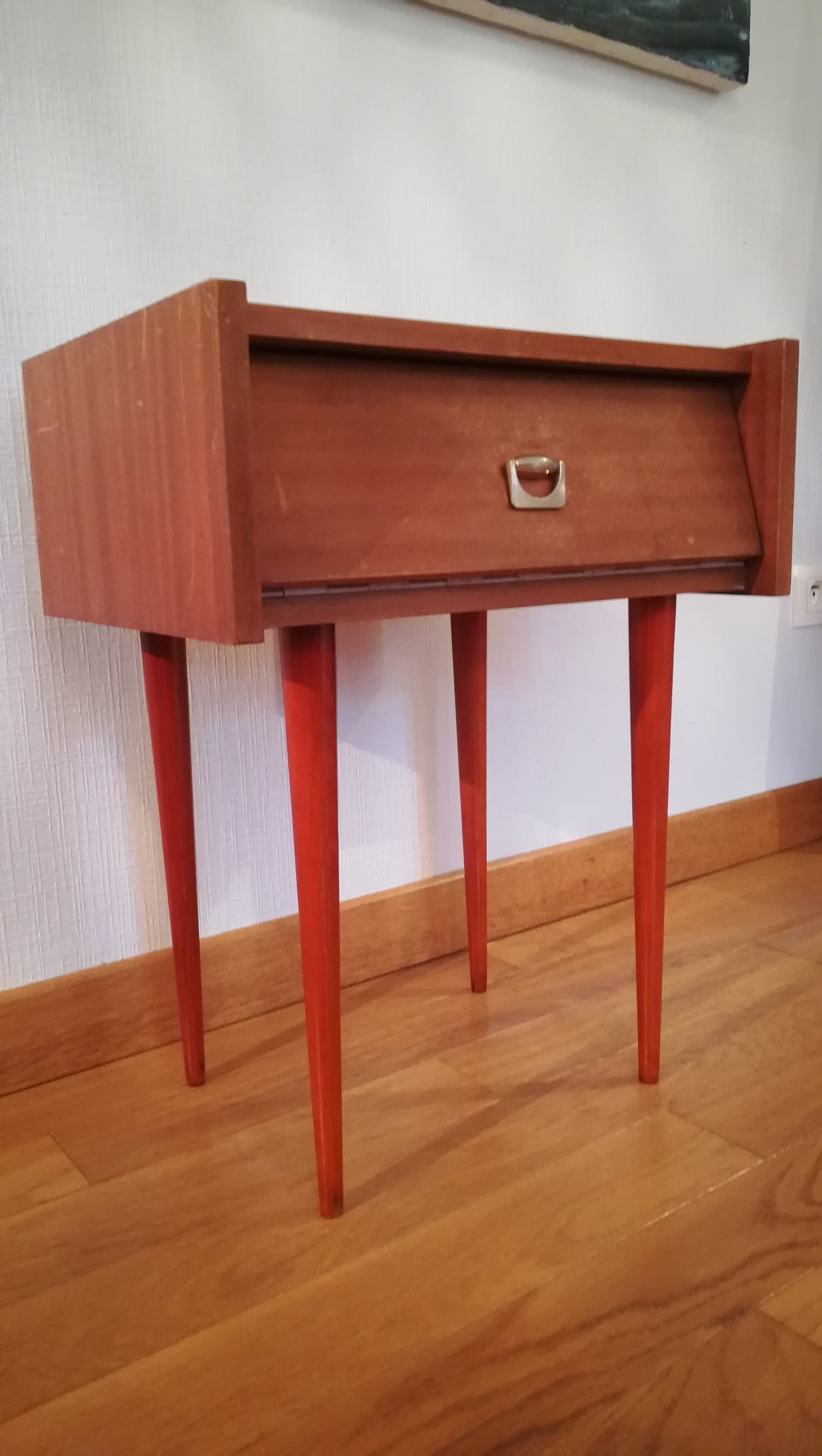 Bedside table
