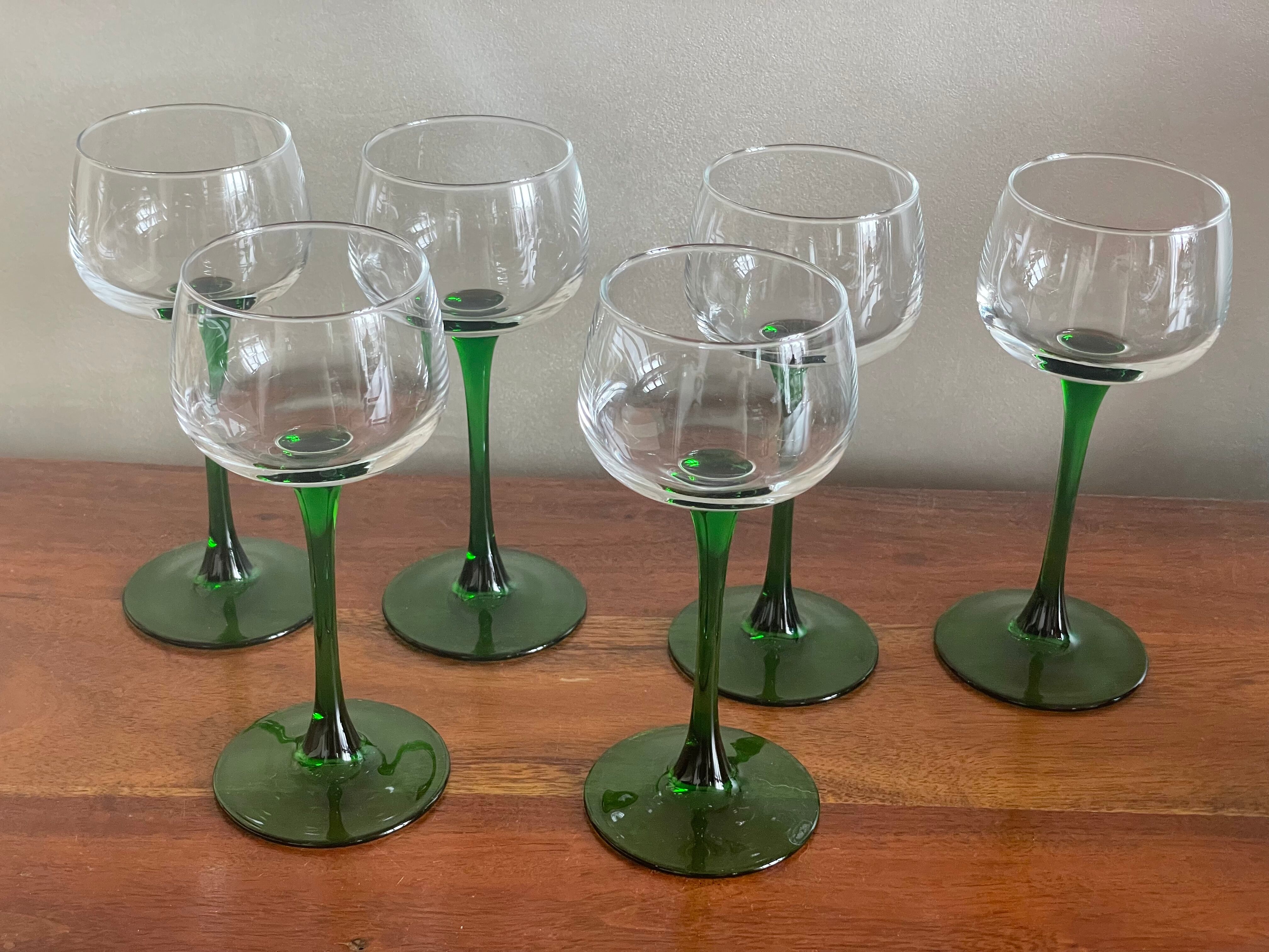 6 glasses on foot Alsace wine France