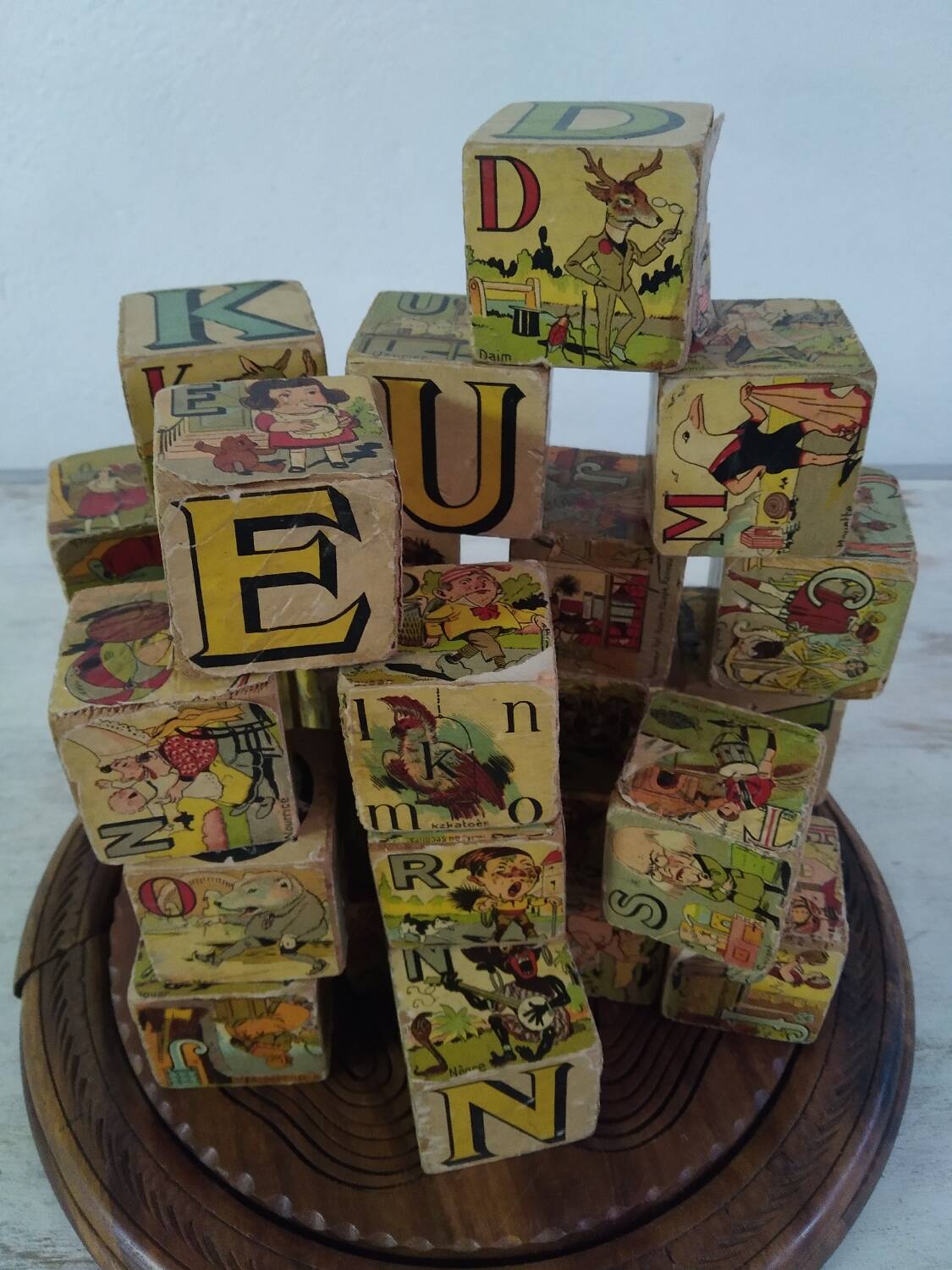 Lot de cubes en bois
