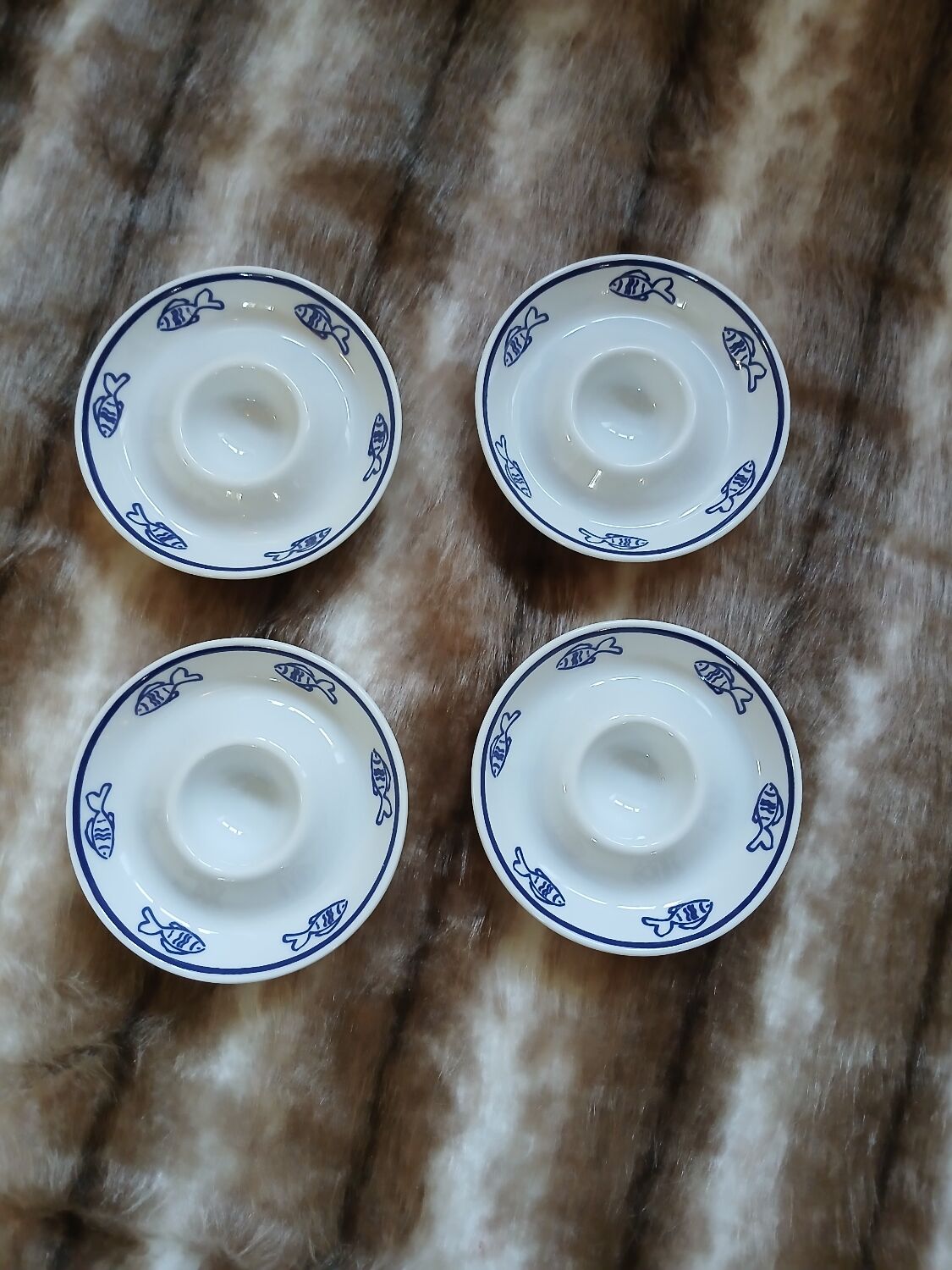 4 White Square Egg Cups