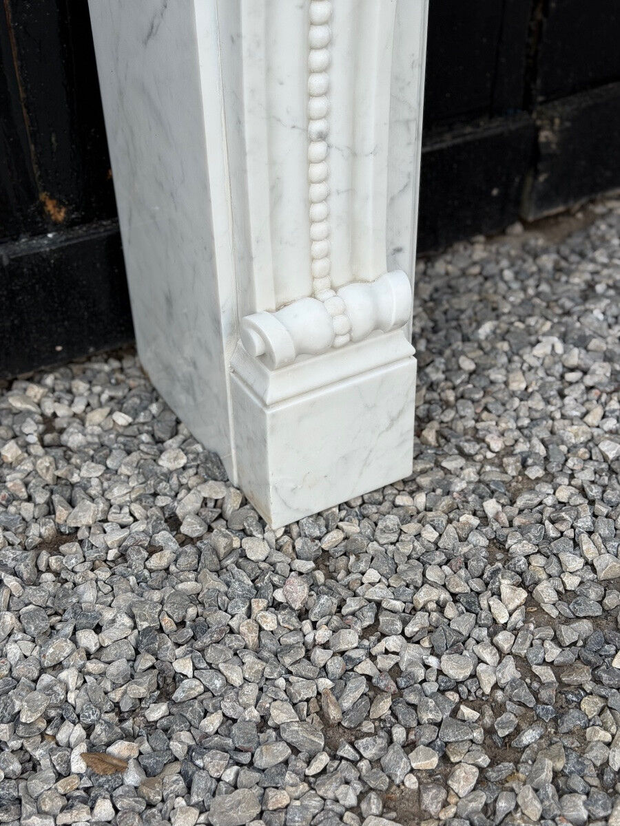 Louis XV style fireplace in Carrara marble, circa 1980.