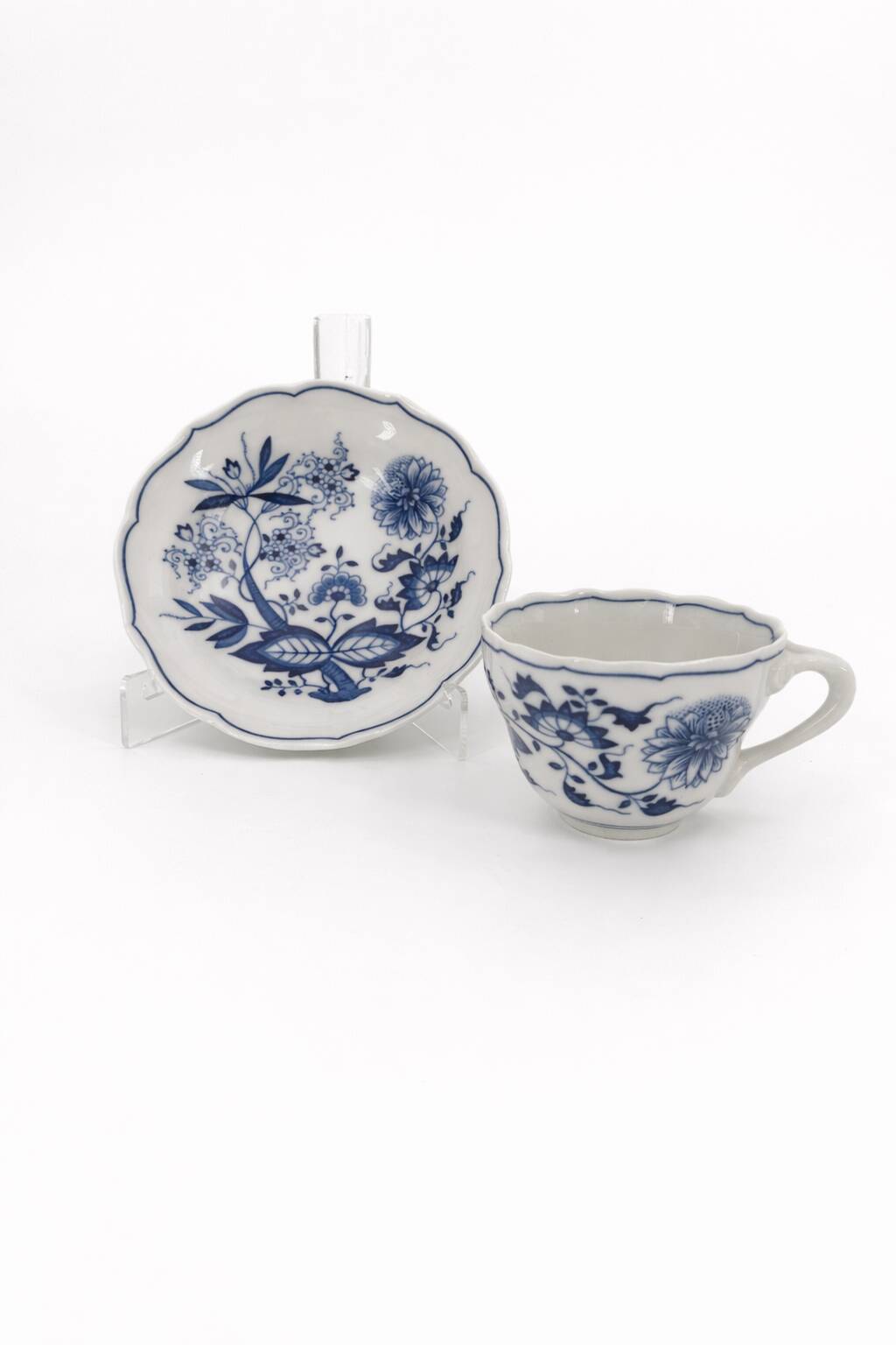 Hutschenreuther Service - Blue Onion -  Set for 12 (94 pieces)