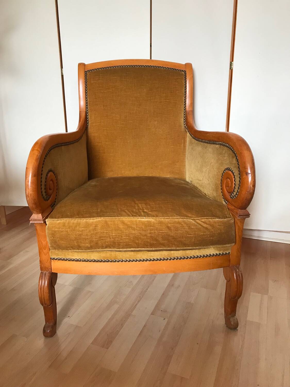 Fauteuil Bergère en acajou style Restauration époque fin XIXe
