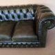 Canapé Chesterfield cuir vert trois places
