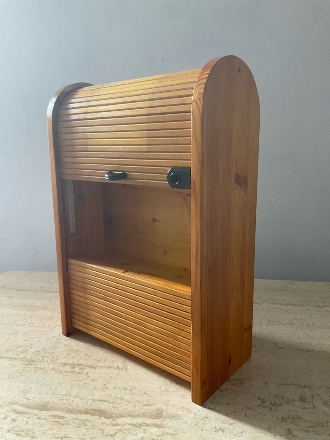 Vintage curtain furniture to install