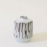 Ceramic vase by Nel Goedhart H9.5cm