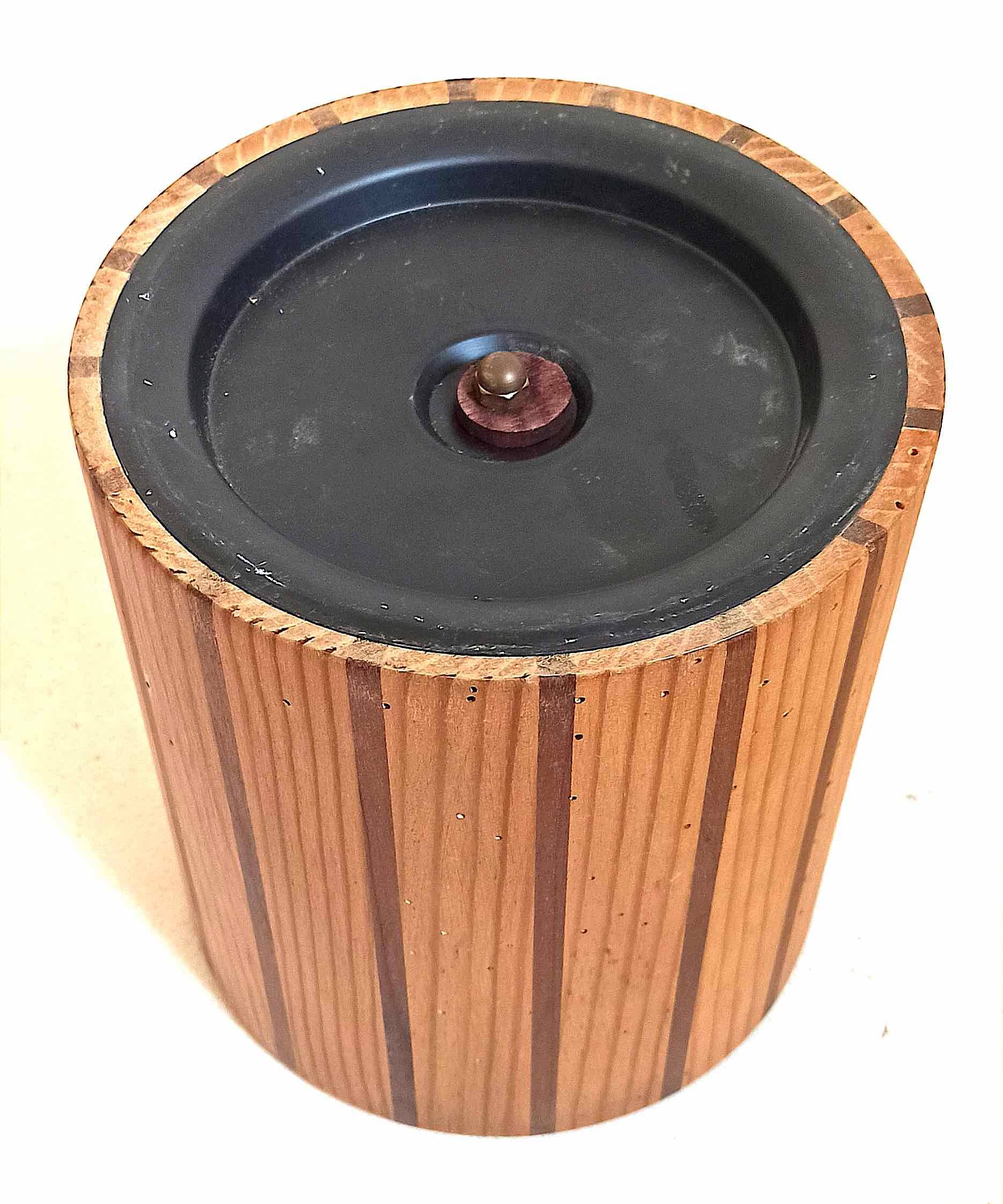Seau à glace ou rafraîchisseur bouteille scandinave bois Hauteur 22,5 cm