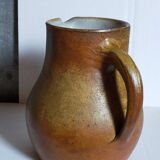 Pitcher Art-Populaire in ancient sandstone