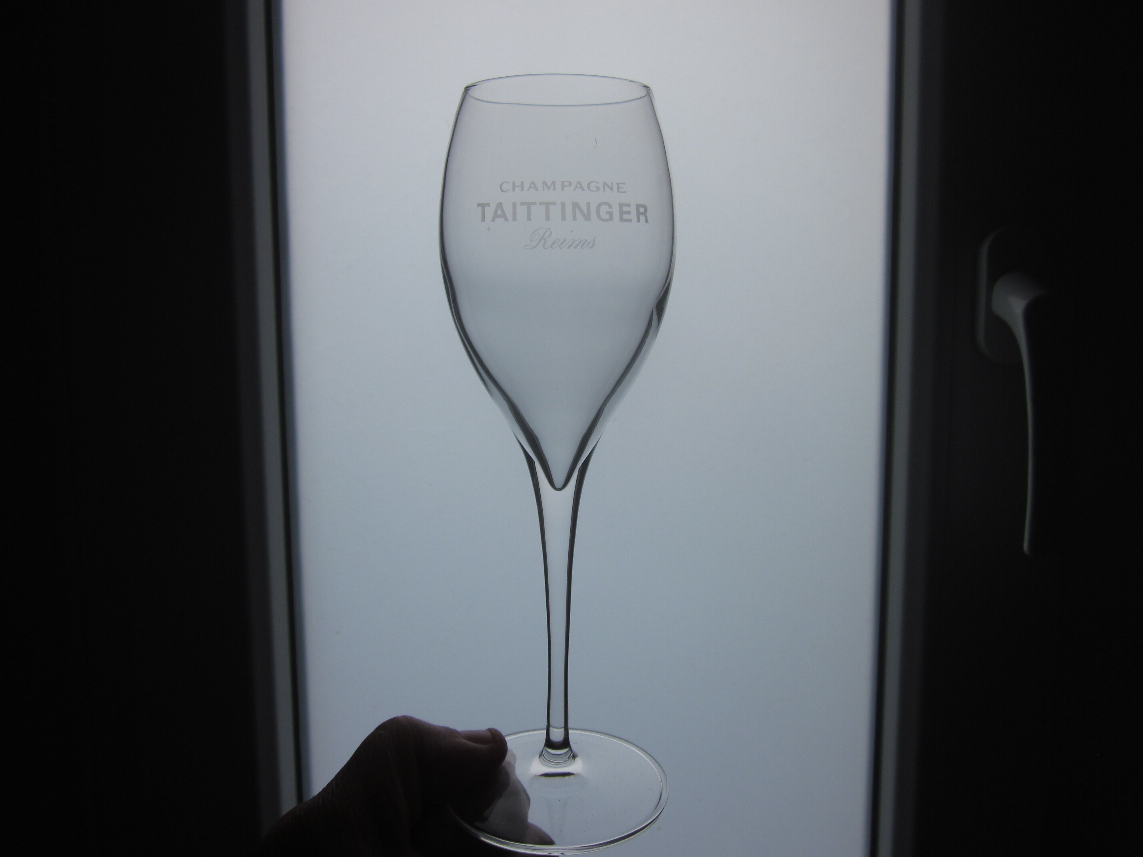 6 champagne flutes Taittinger