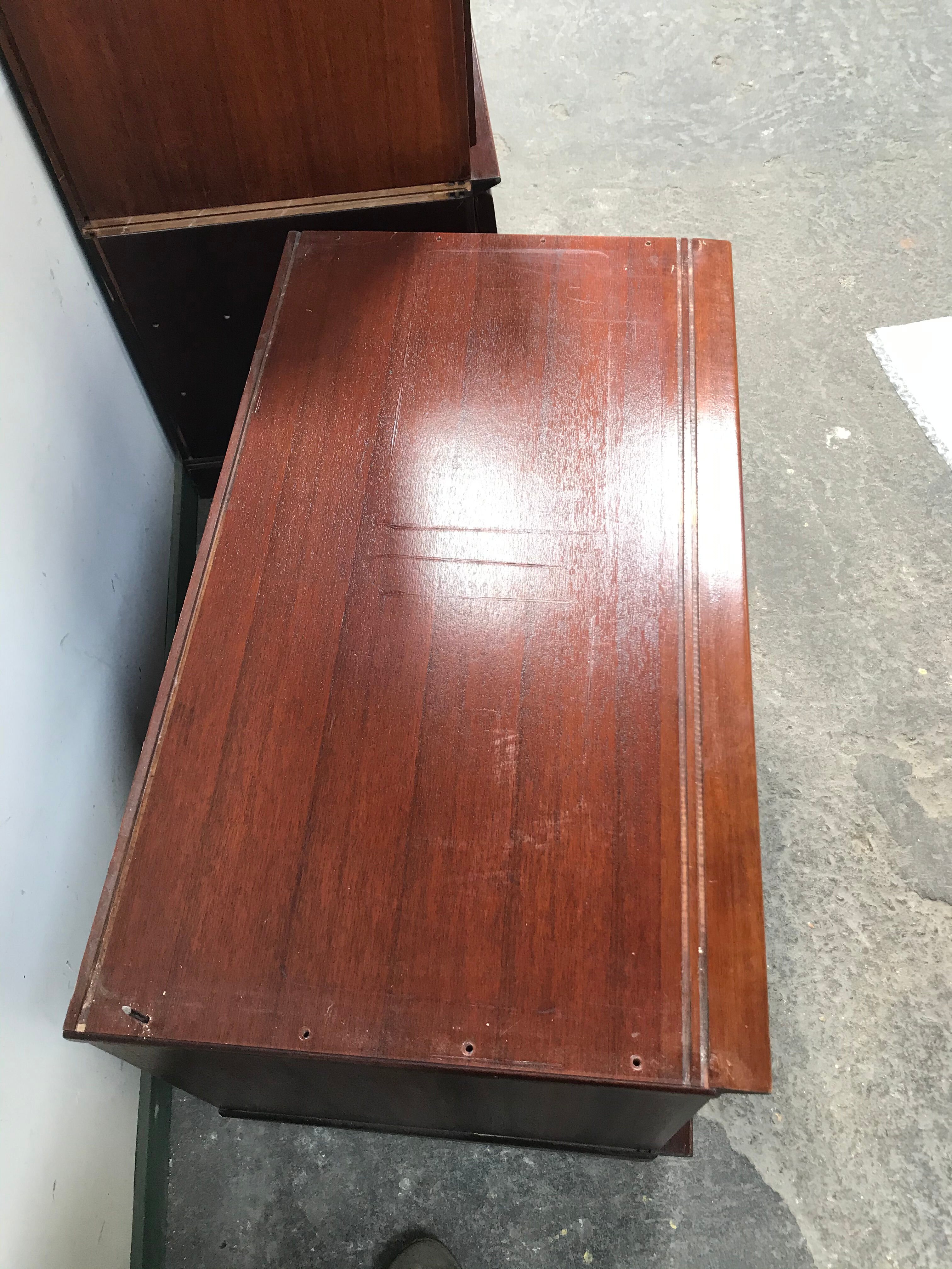 Oscar double-glazed library