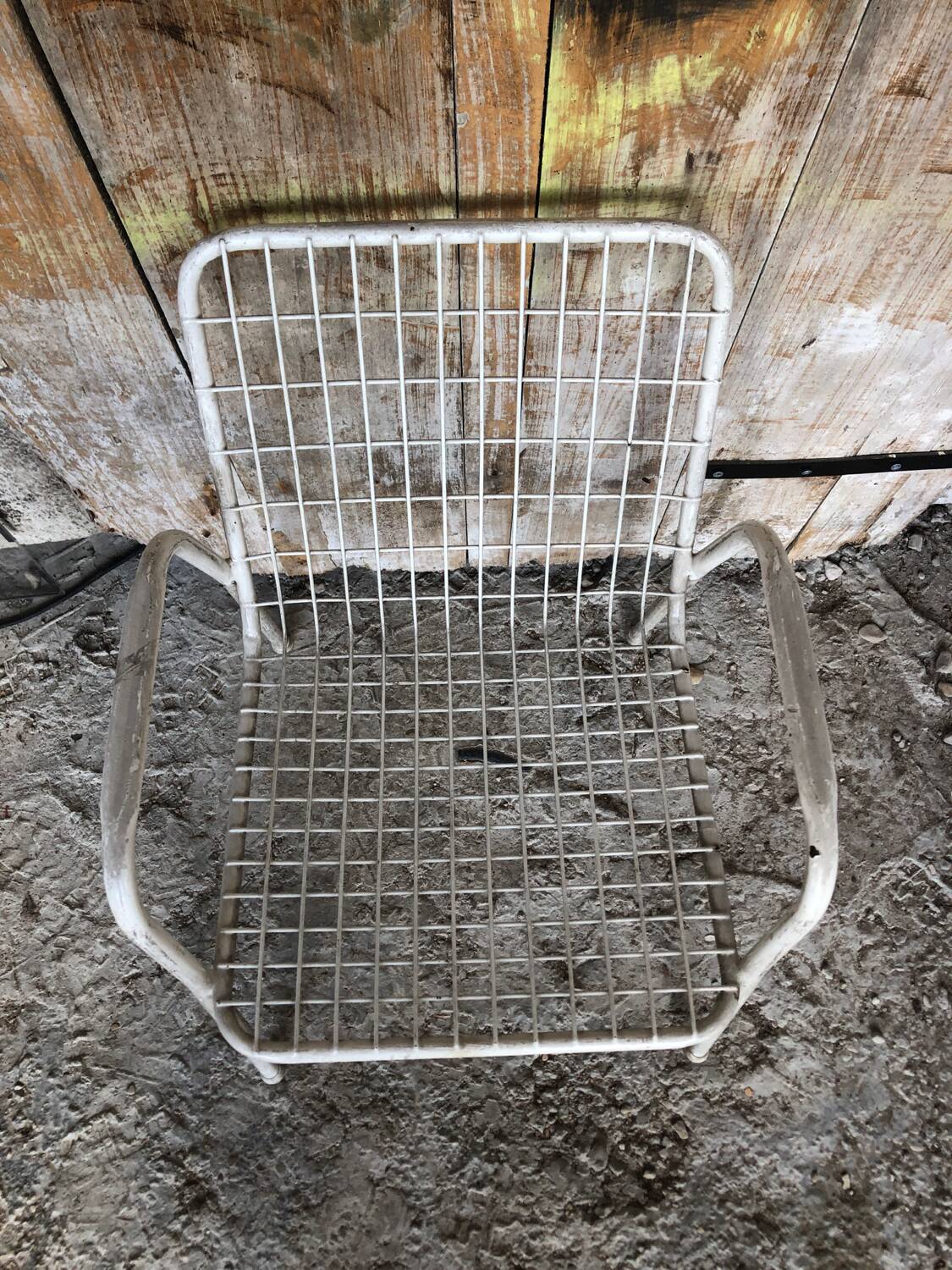 Ancien fauteuil emu rio metal blanc vintage