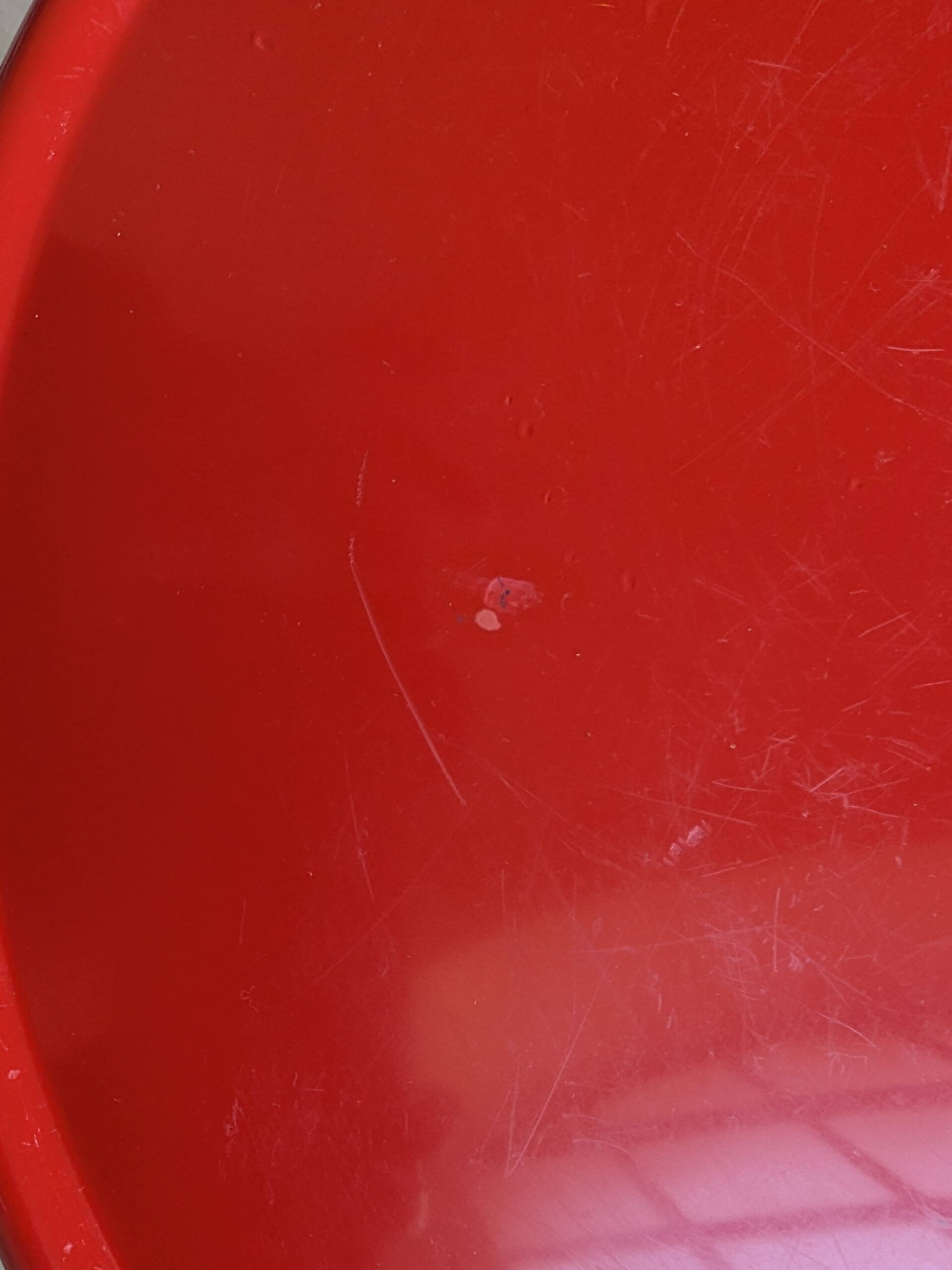 Side table, red bedside table Artemide Giano Giano by Emma Gismondi.