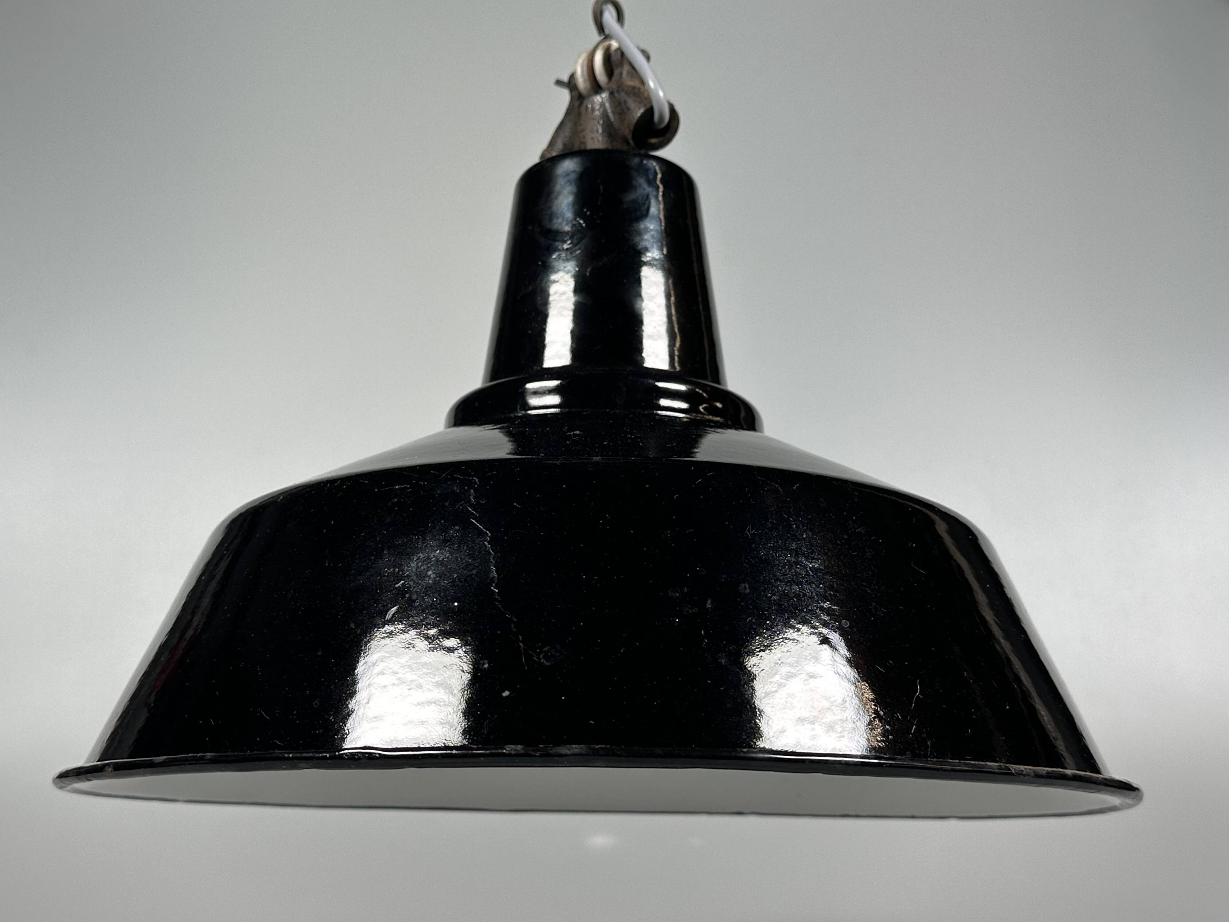 1930s/1940s Ceiling Lamp Industrial Lamp Enamel Loft Metal Bauhaus Design