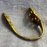 Patère en bronze doré
