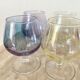 12 verres à pied colorés