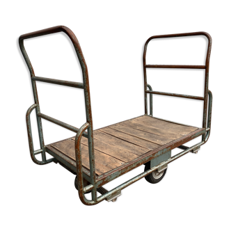 Chariot industriel