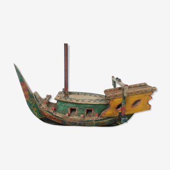 Bateau traditionel d'Asie