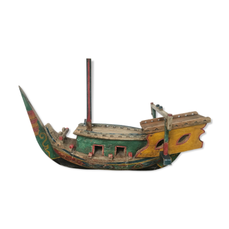 Bateau traditionel d'Asie