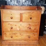 English chest of drawers nineteenth in pine