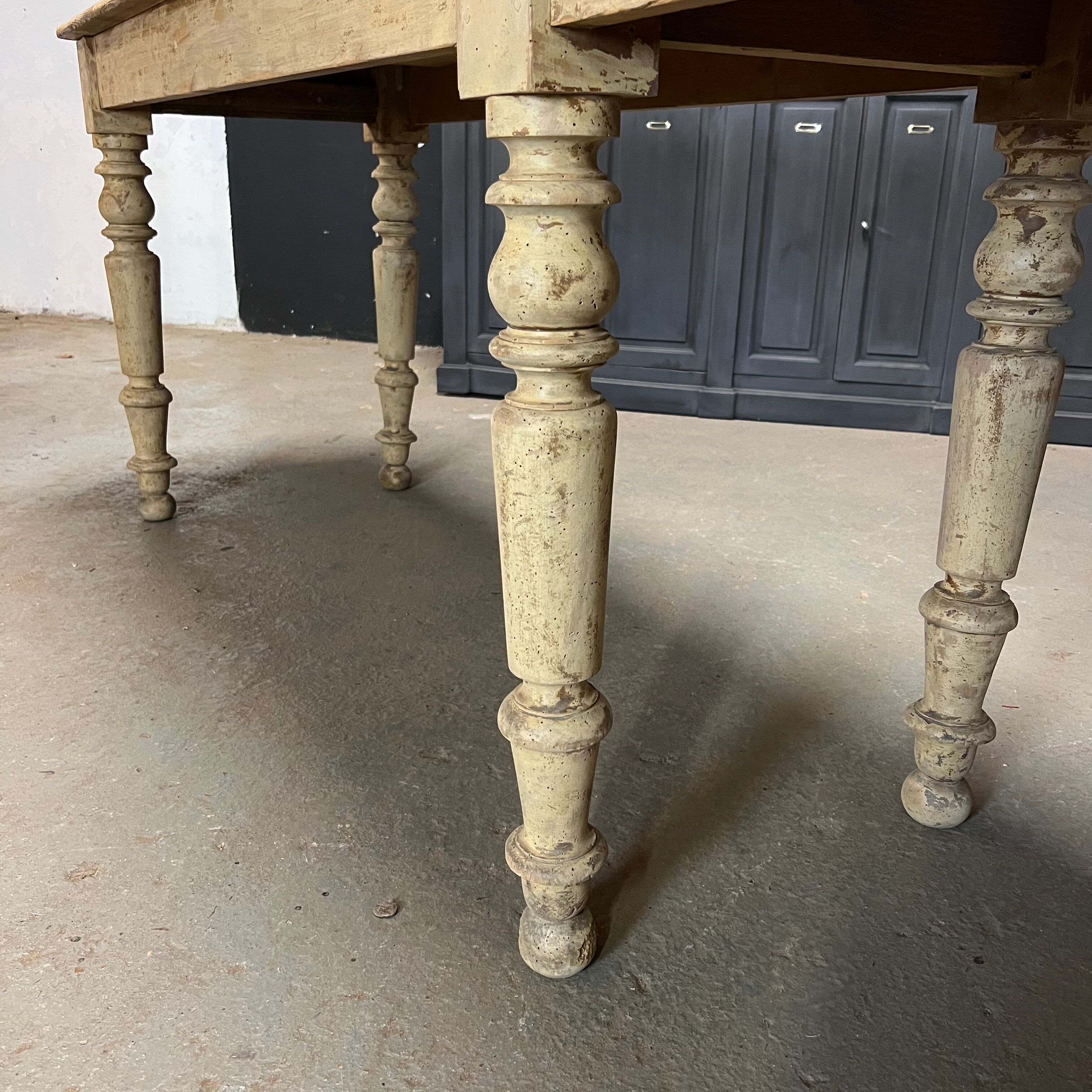 Patinated nineteenth clothier table