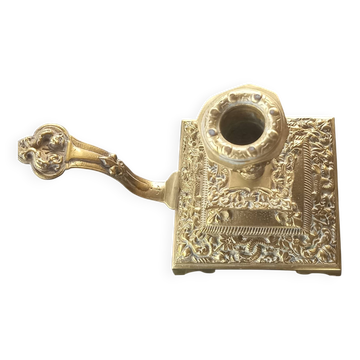 Hand candle holder