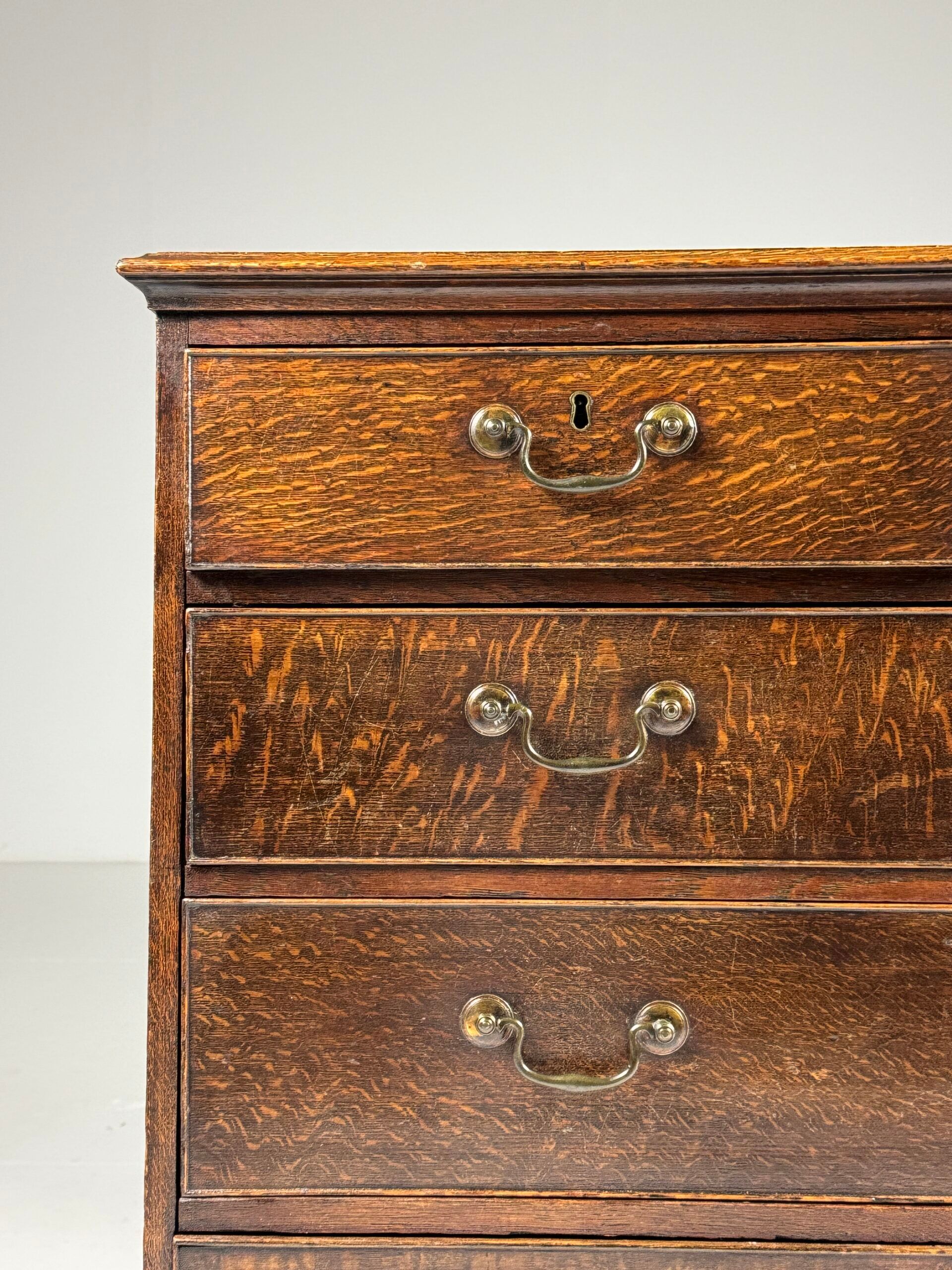 Commode anglaise antique 1780