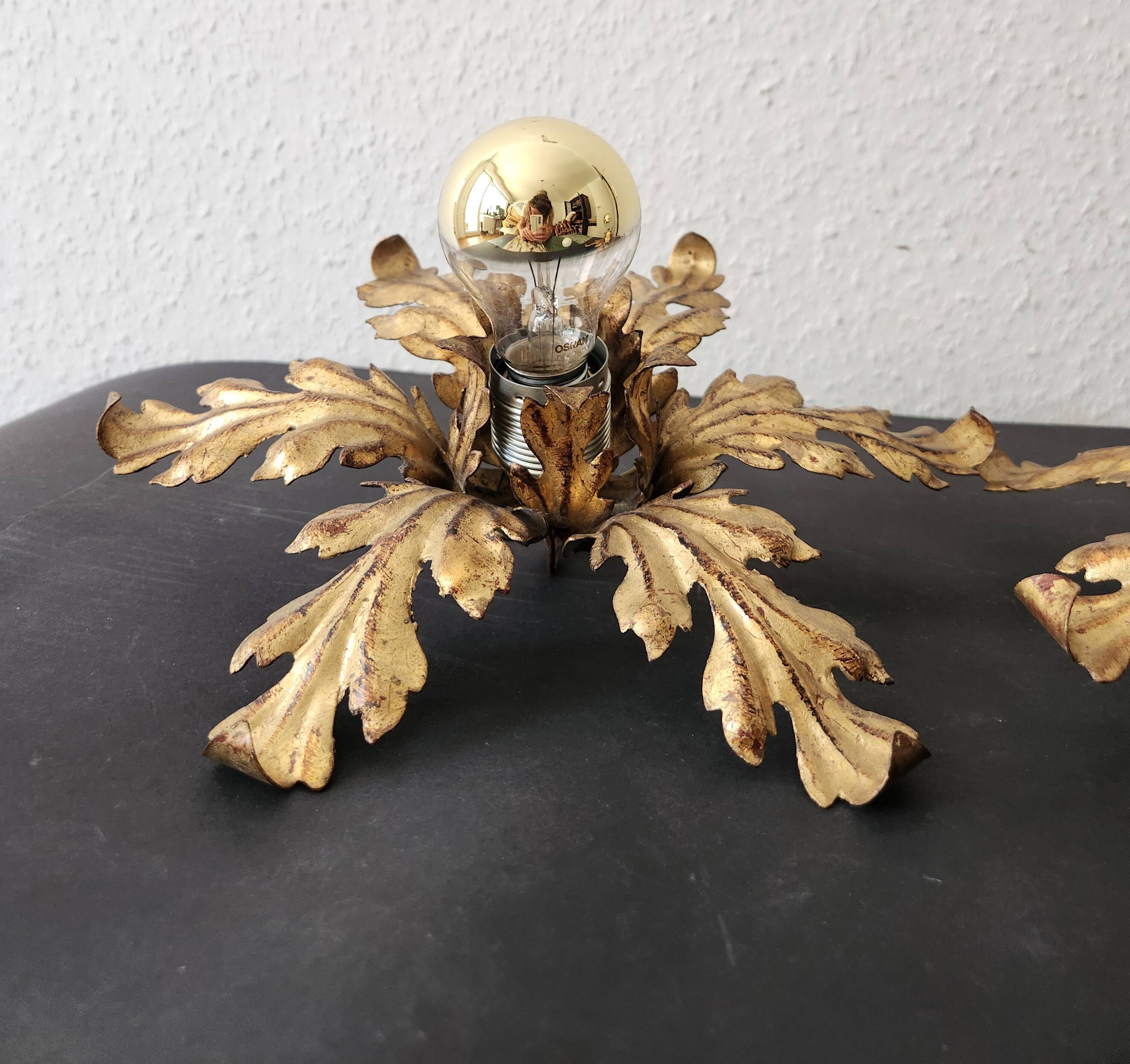 Gilded hand-forged Florentine wall lamp Hans Kögl style, Italy