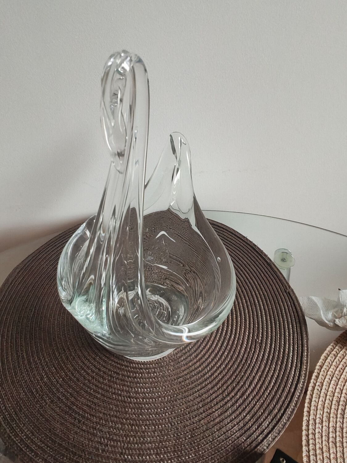 Swan-shaped crystal bowl