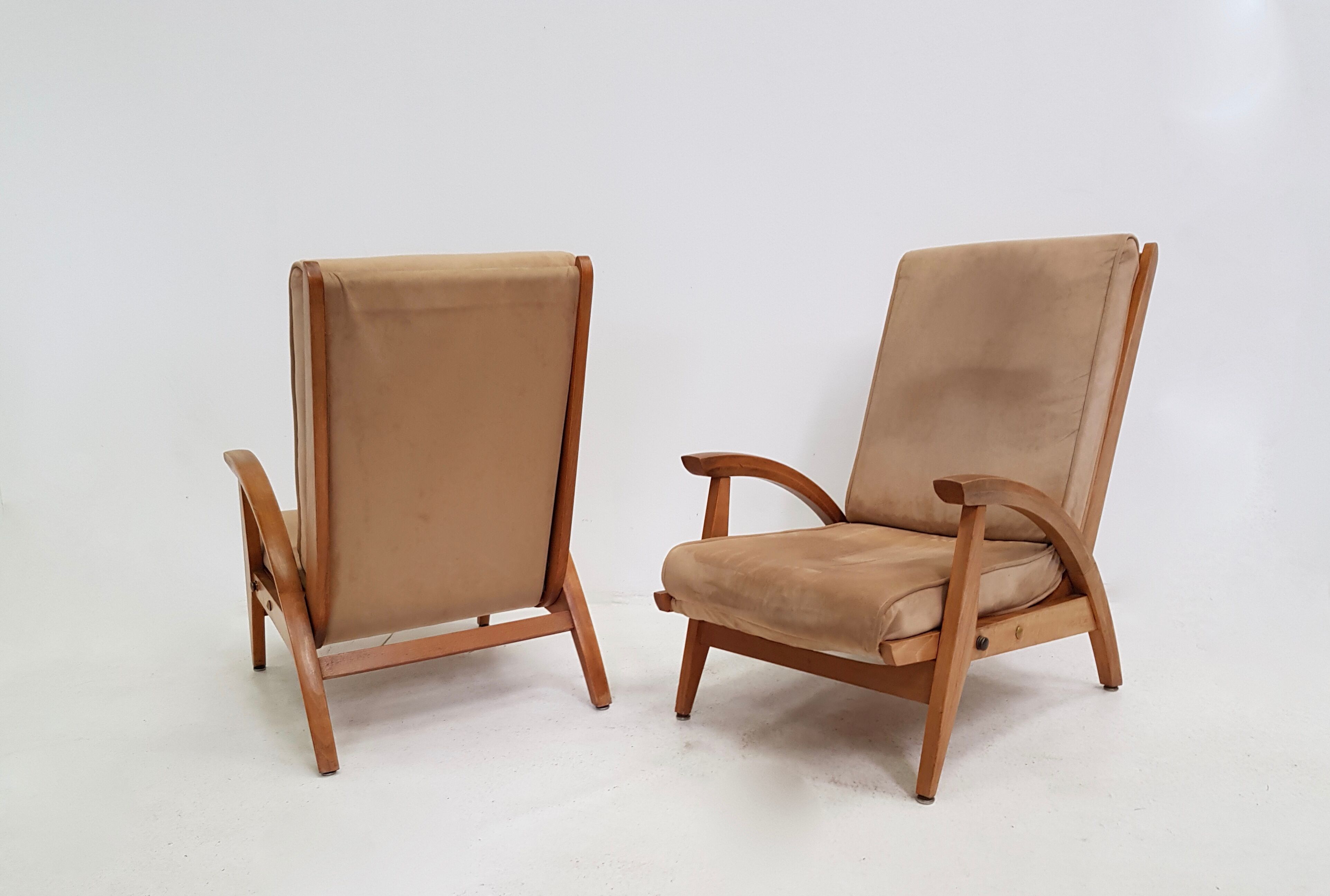 Pair of FS 134 Recliner chairs by Guy Besnard for Free Span, 1954