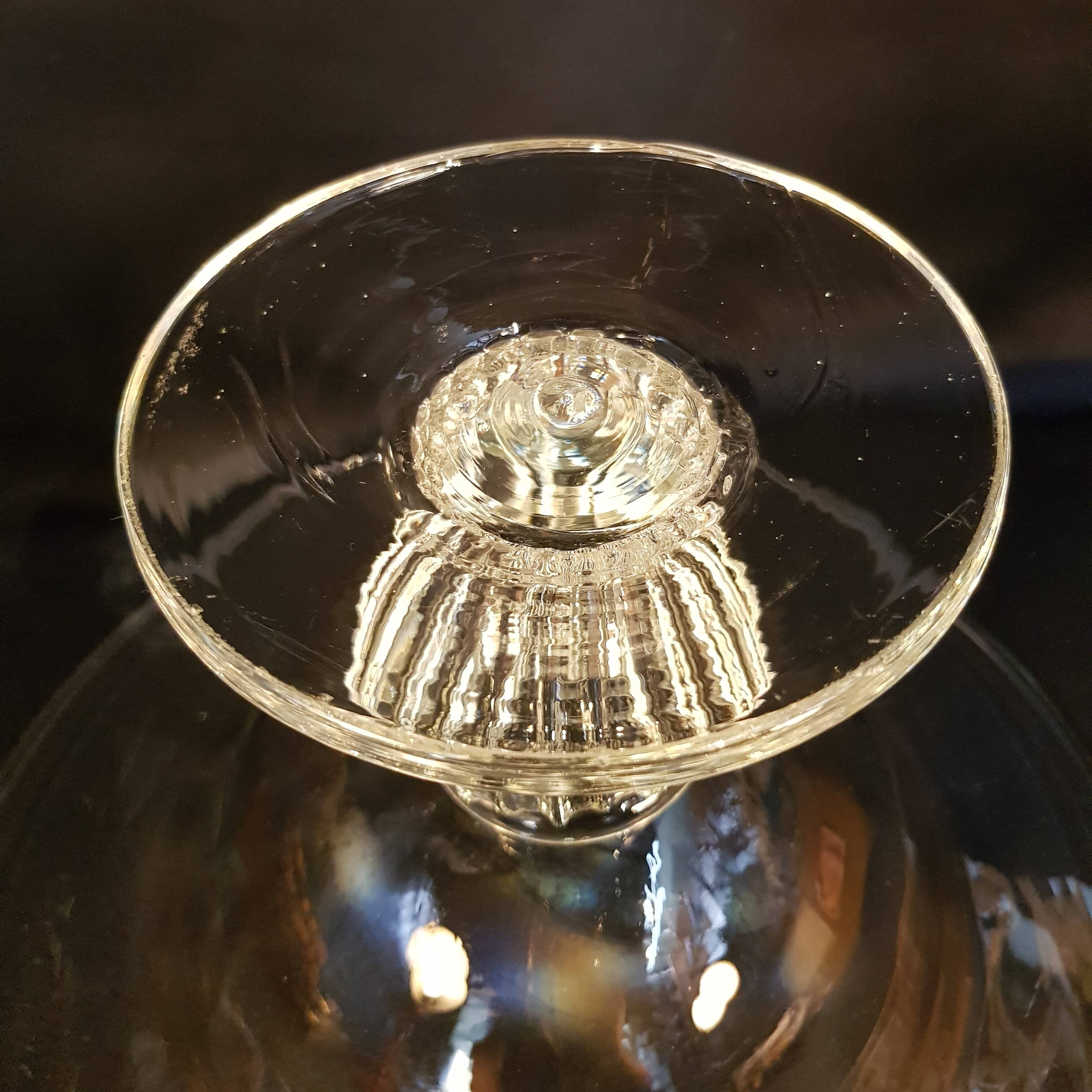 Grande coupe en verre