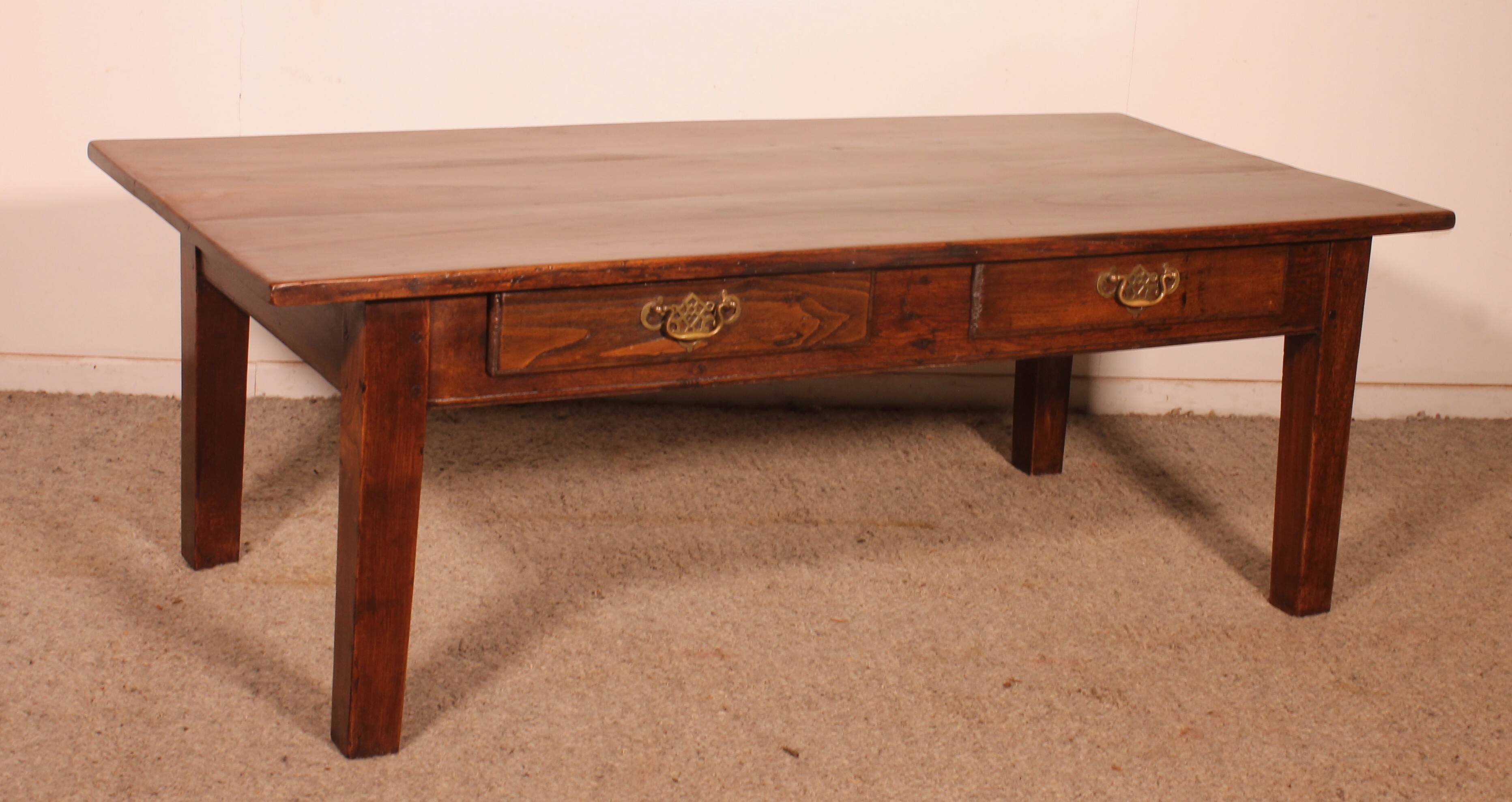 French coffee table in chestnut - 19th century