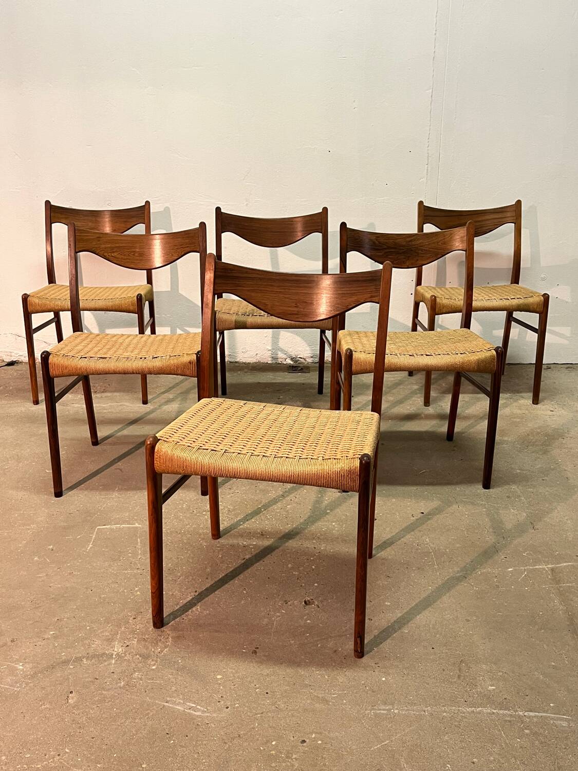 6 Scandinavian chairs in rope