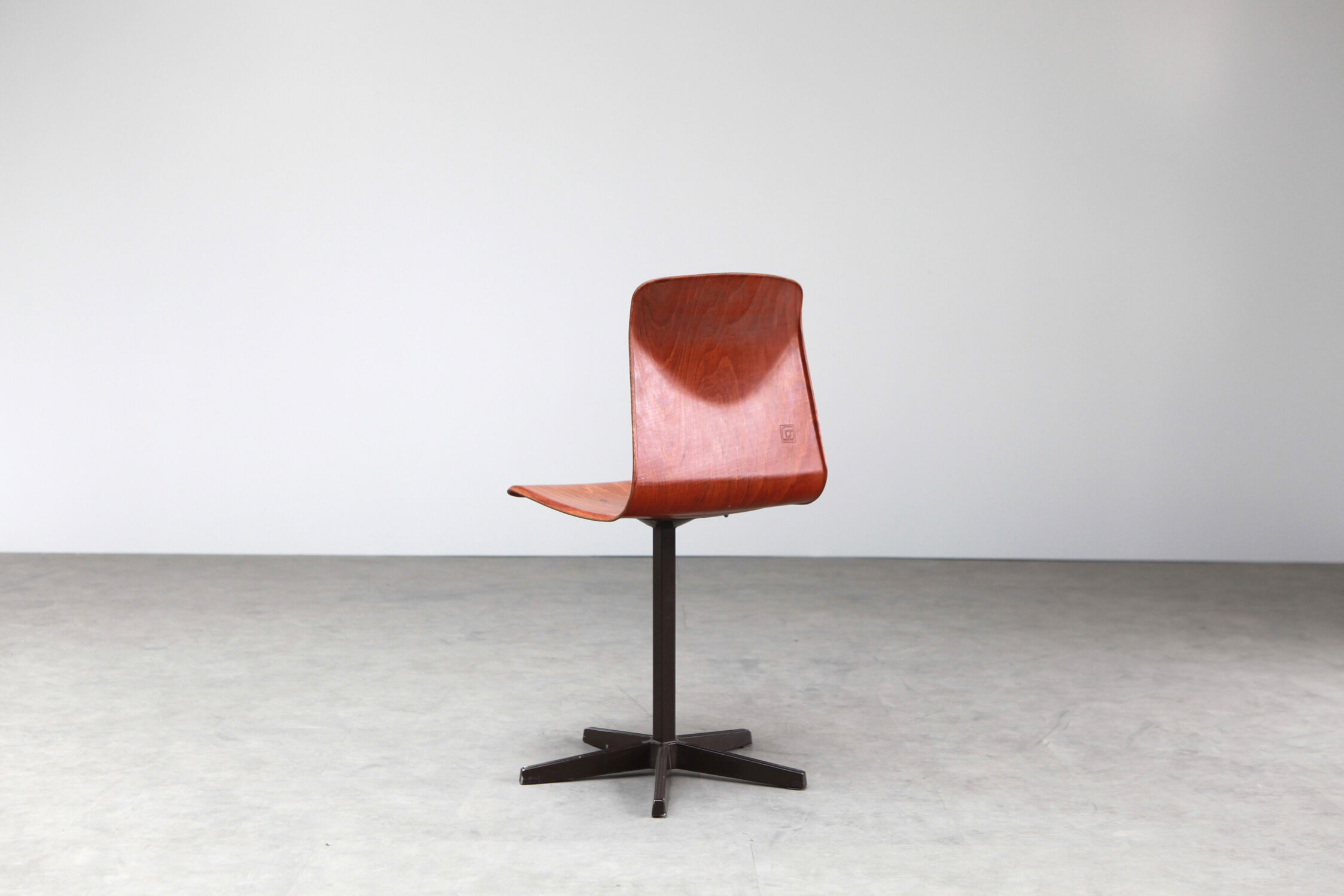 Set of 6 chairs workshop Galvanitas