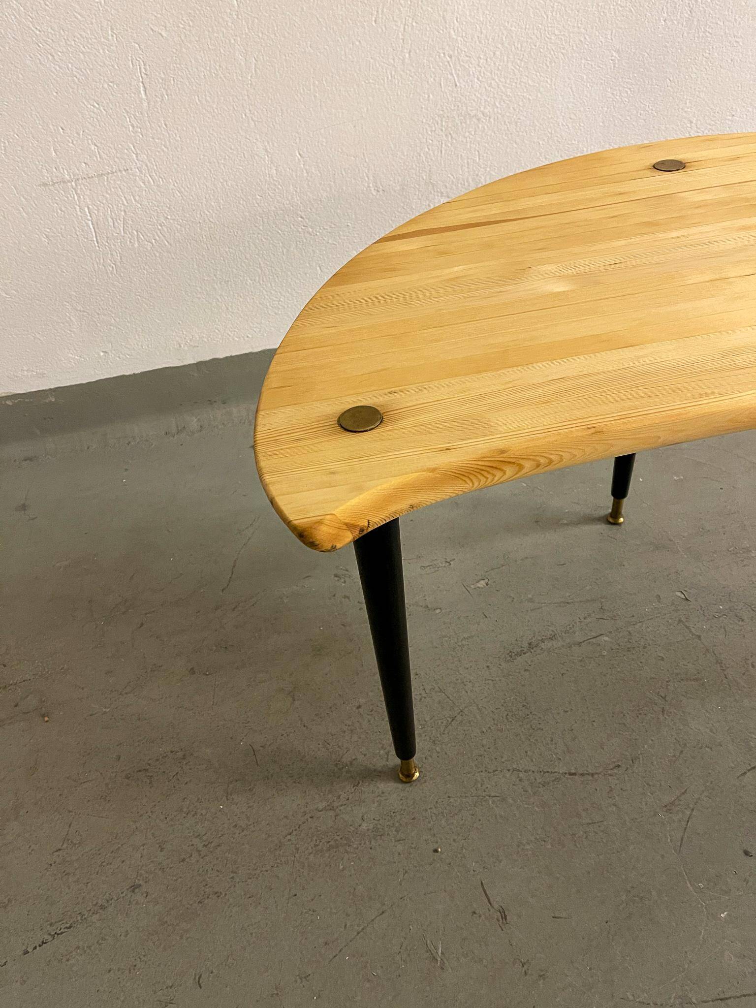 Kidney-Shaped Side Table Produced by Svensk Fur, Sweden, 1970s