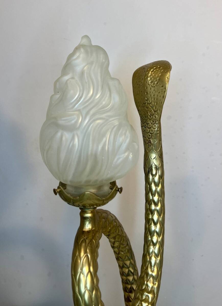 Cobra snake lamp in bronze
