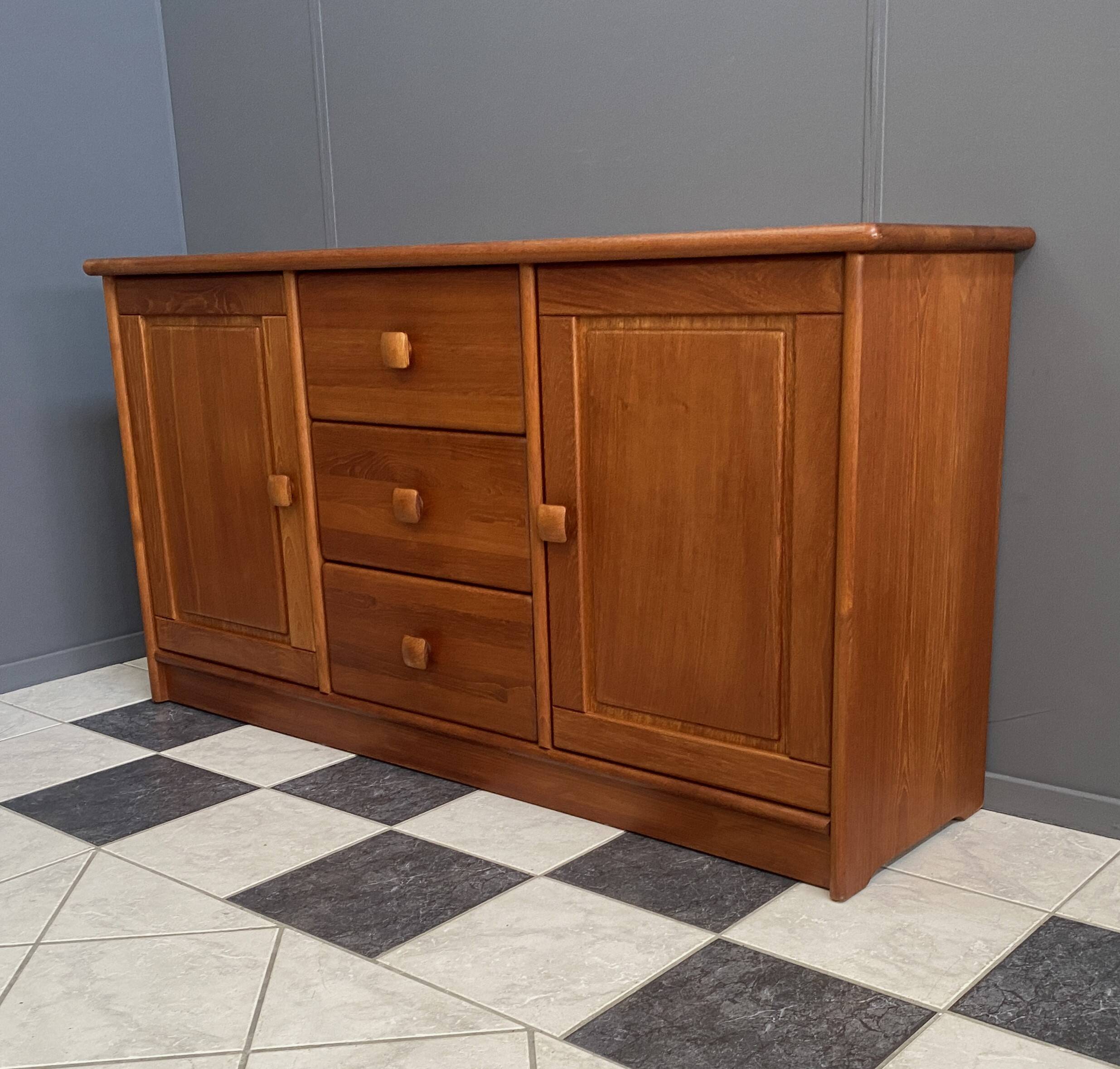 Teak sideboard by Dyrlund Denmark