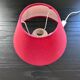 Lampe tripode en métal noir et coton rouge