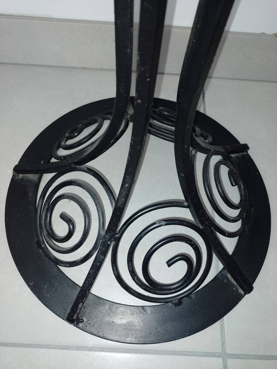 Lampadaire fer battu art déco 1930