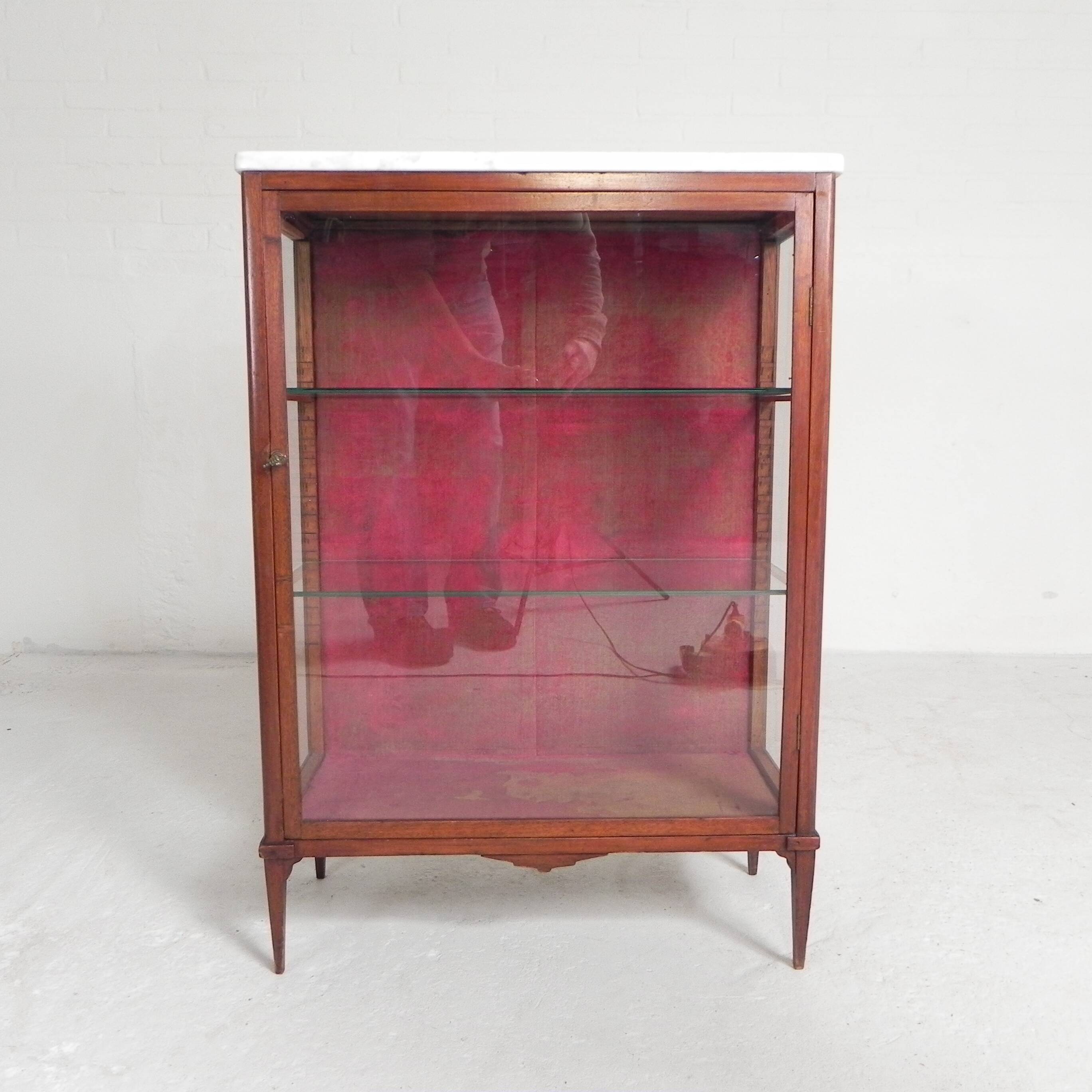 Mahogany display cabinet with marble top, 1920s