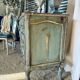 Commode bleu patinée