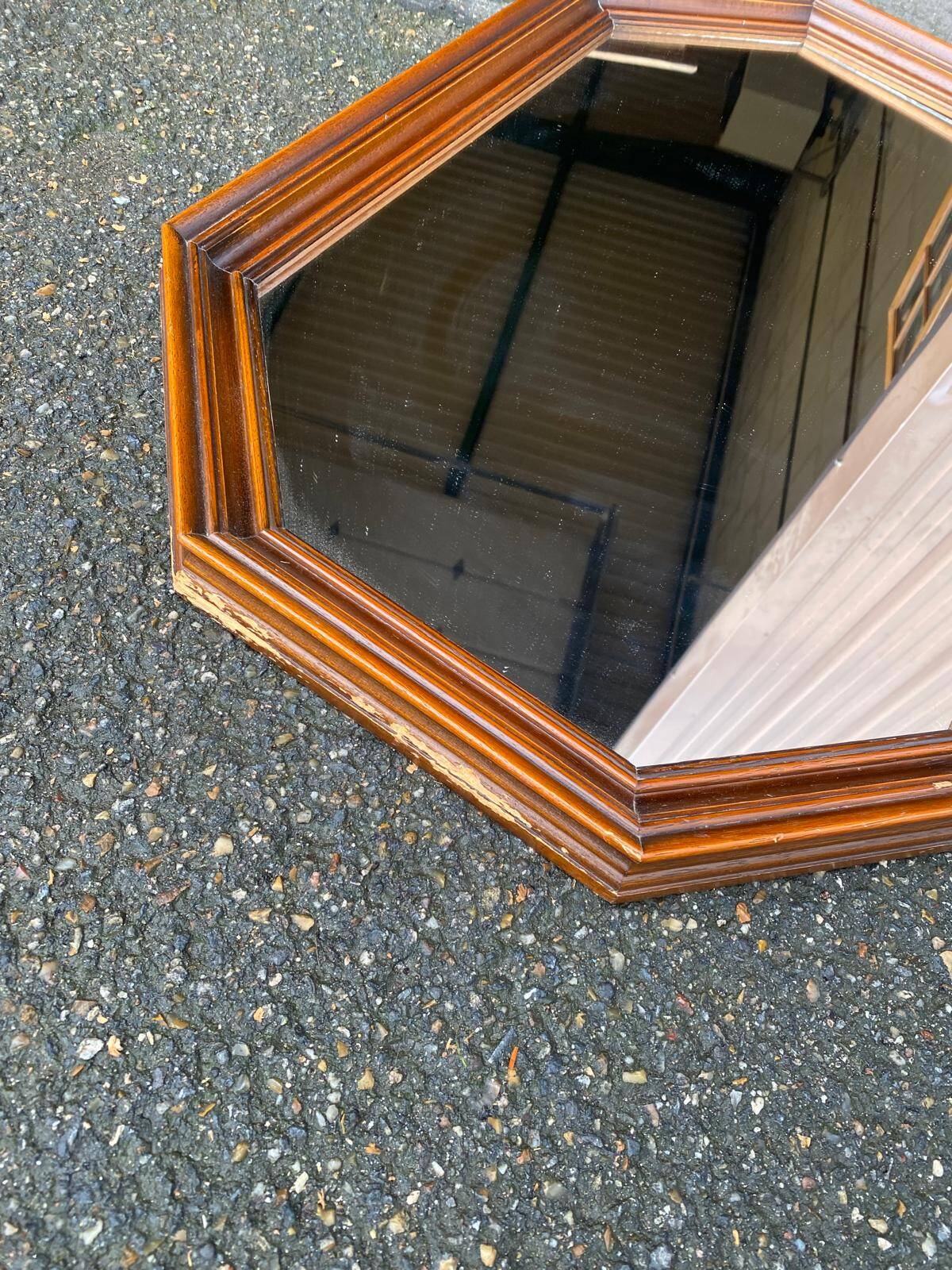 Vintage octagonal mirror in solid wood 70x50cm