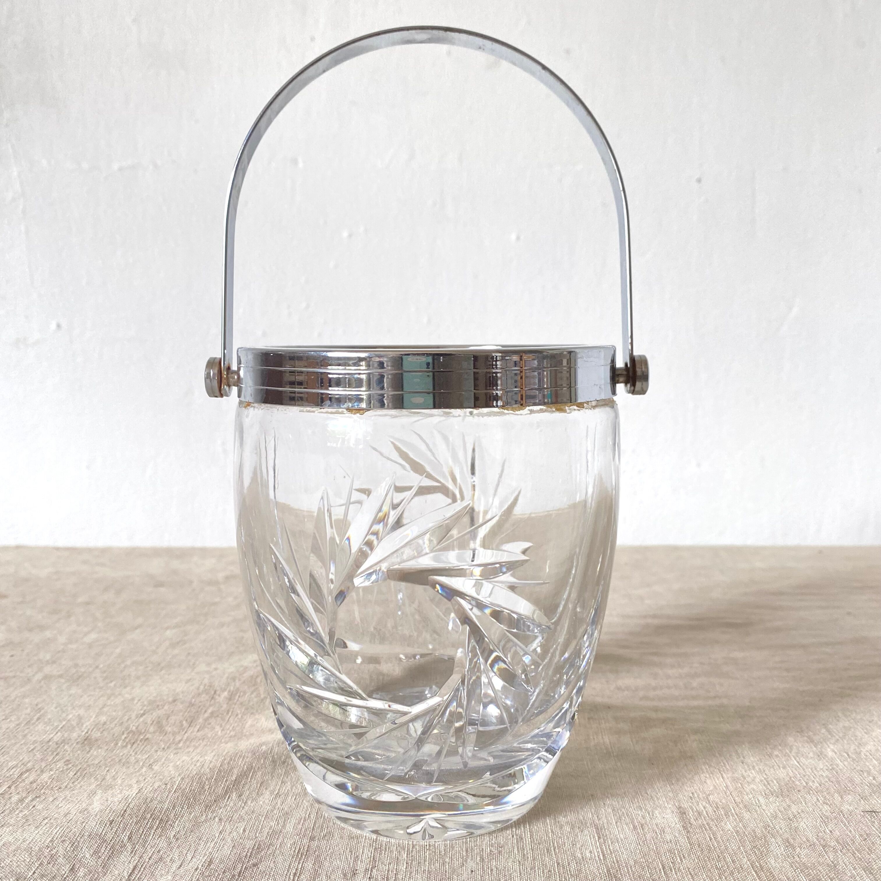 Chiseled crystal ice bucket
