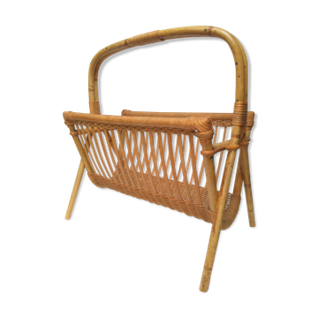 Porte revue en rotin vintage