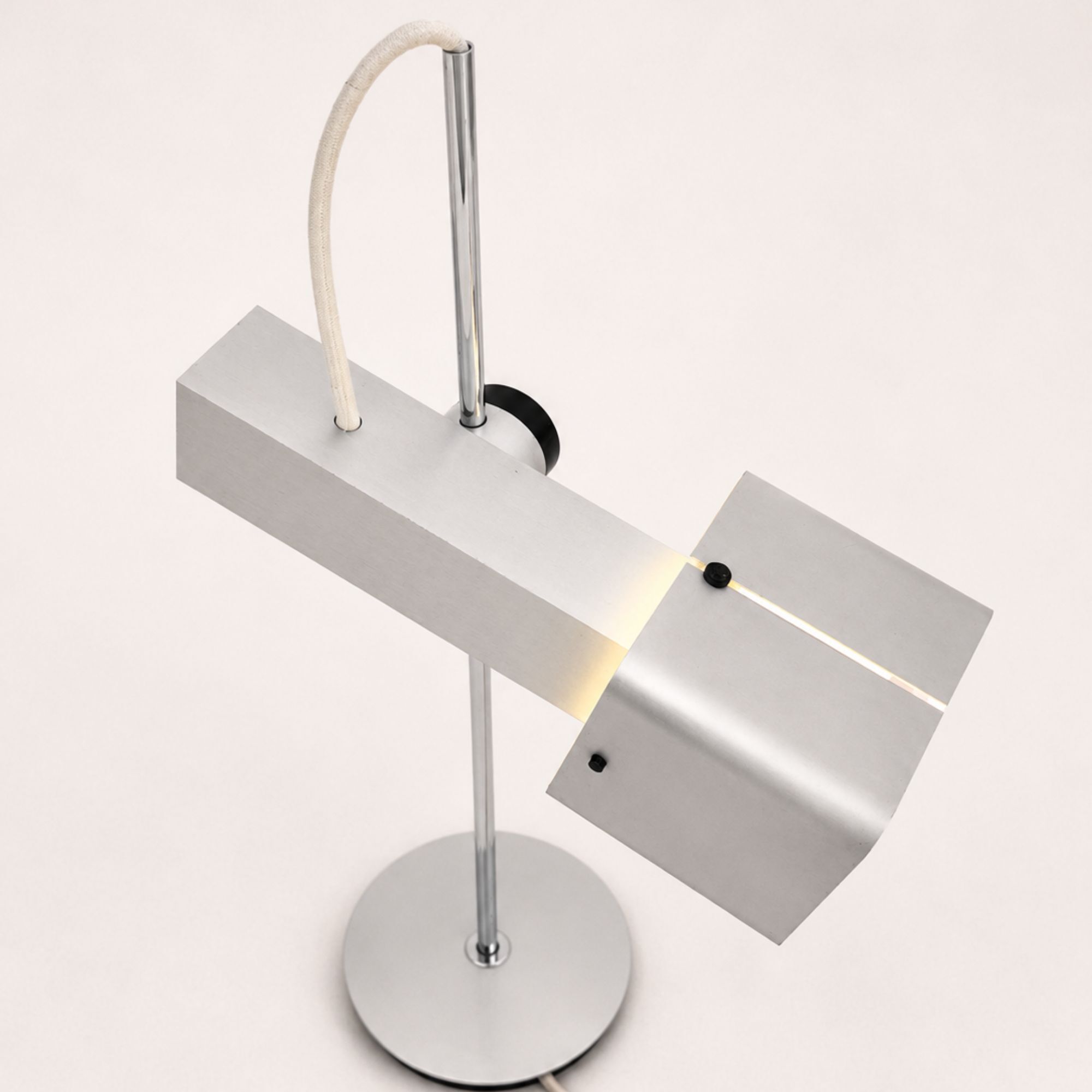 Lampe modèle F 219 par Étienne Fermigier